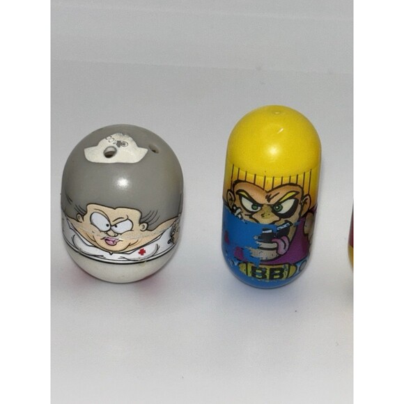 Mighty Beanz Lot of 6 Moose Toys Nurse Lion Football Cat Space Monkey Bruno 2010 - Picture 4 of 6